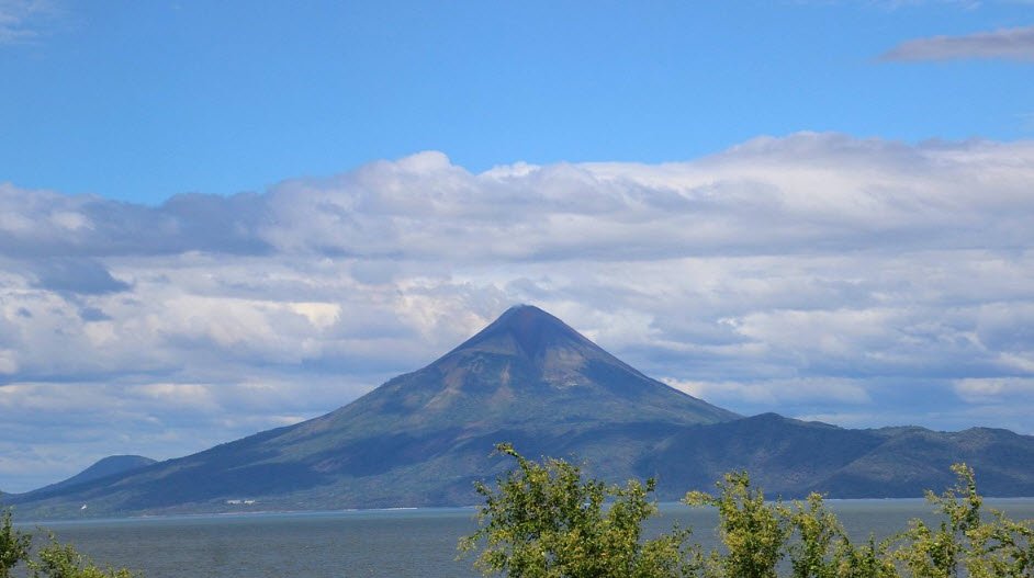 Momotombo Volcano, Near León, Nicaragua